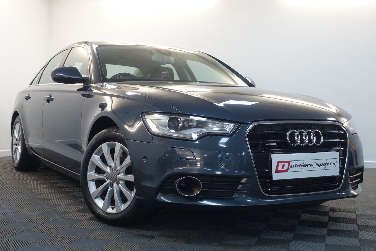 Used Audi A6 Saloon 2011 for sale - 76623779: Photo 1