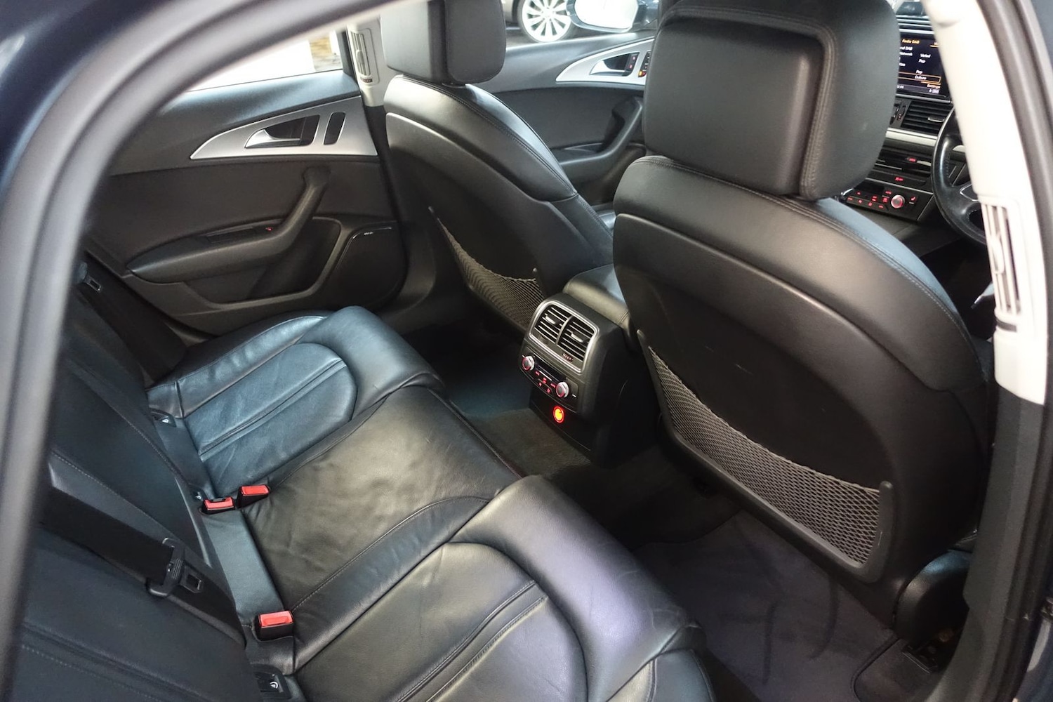 Used Audi A6 Saloon 2011 for sale - 76623779: Photo 40