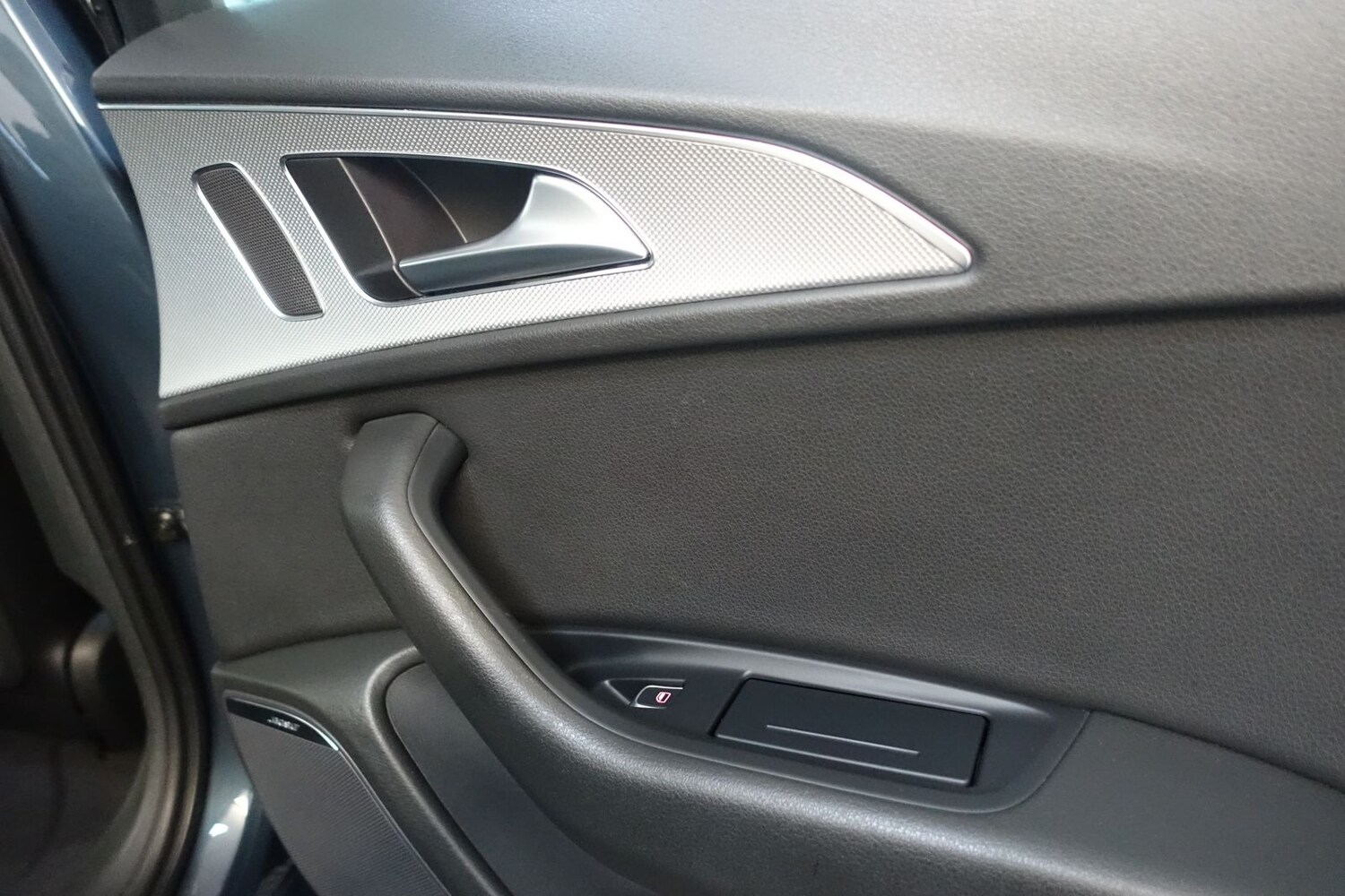 Used Audi A6 Saloon 2011 for sale - 76623779: Photo 41