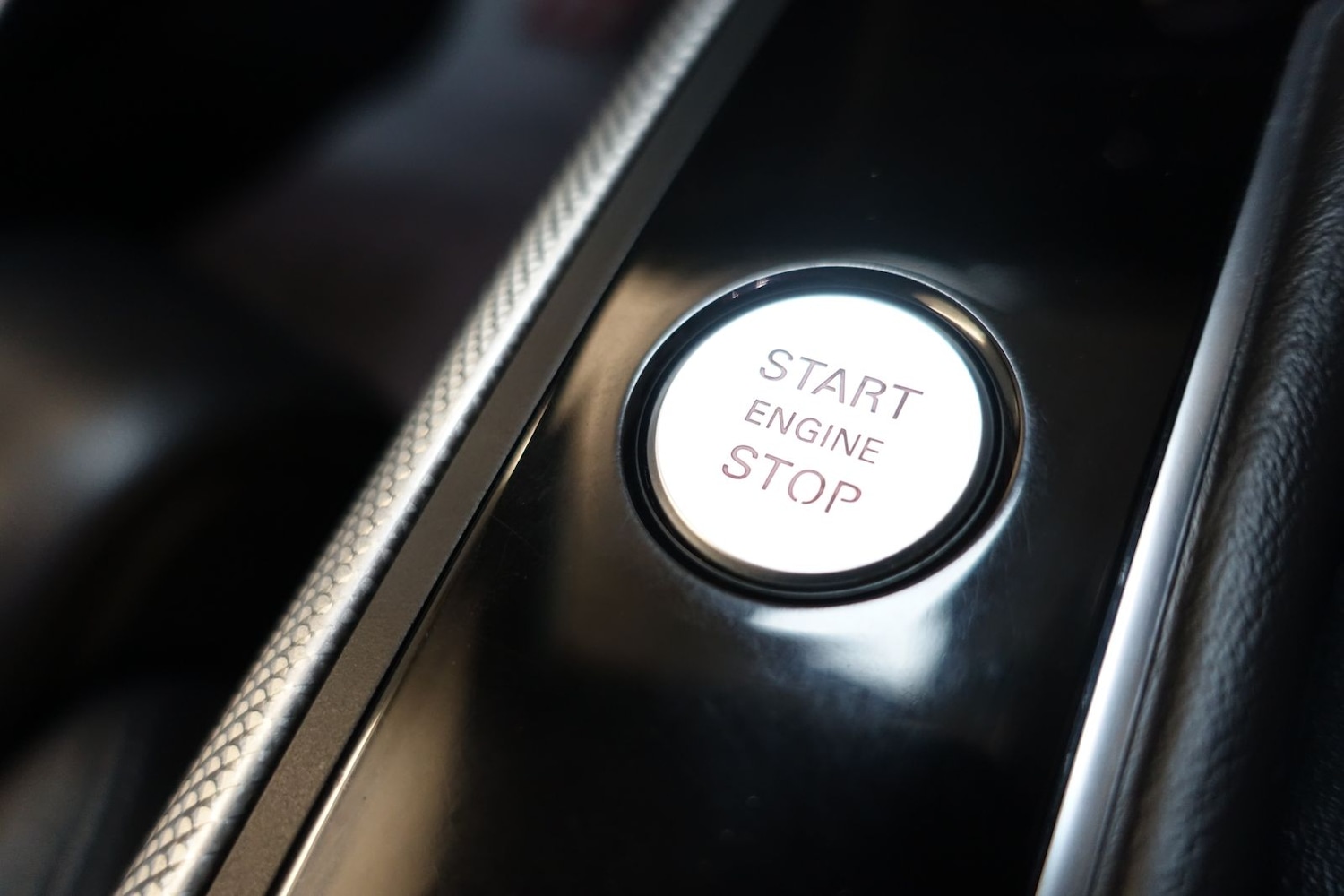 Used Audi A6 Saloon 2011 for sale - 76623779: Photo 42