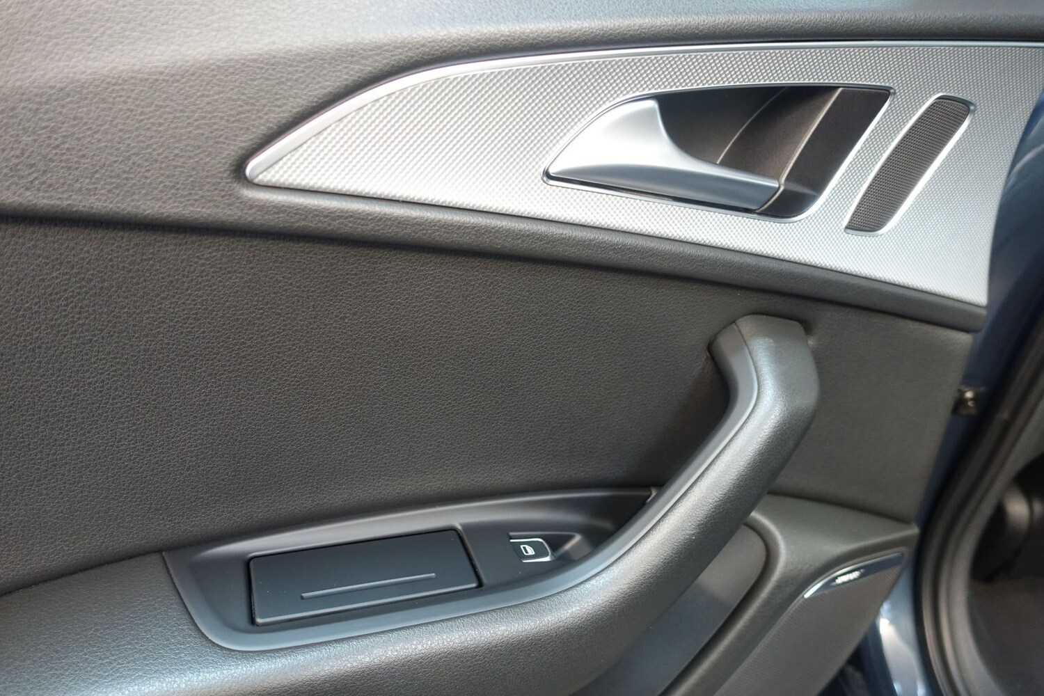 Used Audi A6 Saloon 2011 for sale - 76623779: Photo 46