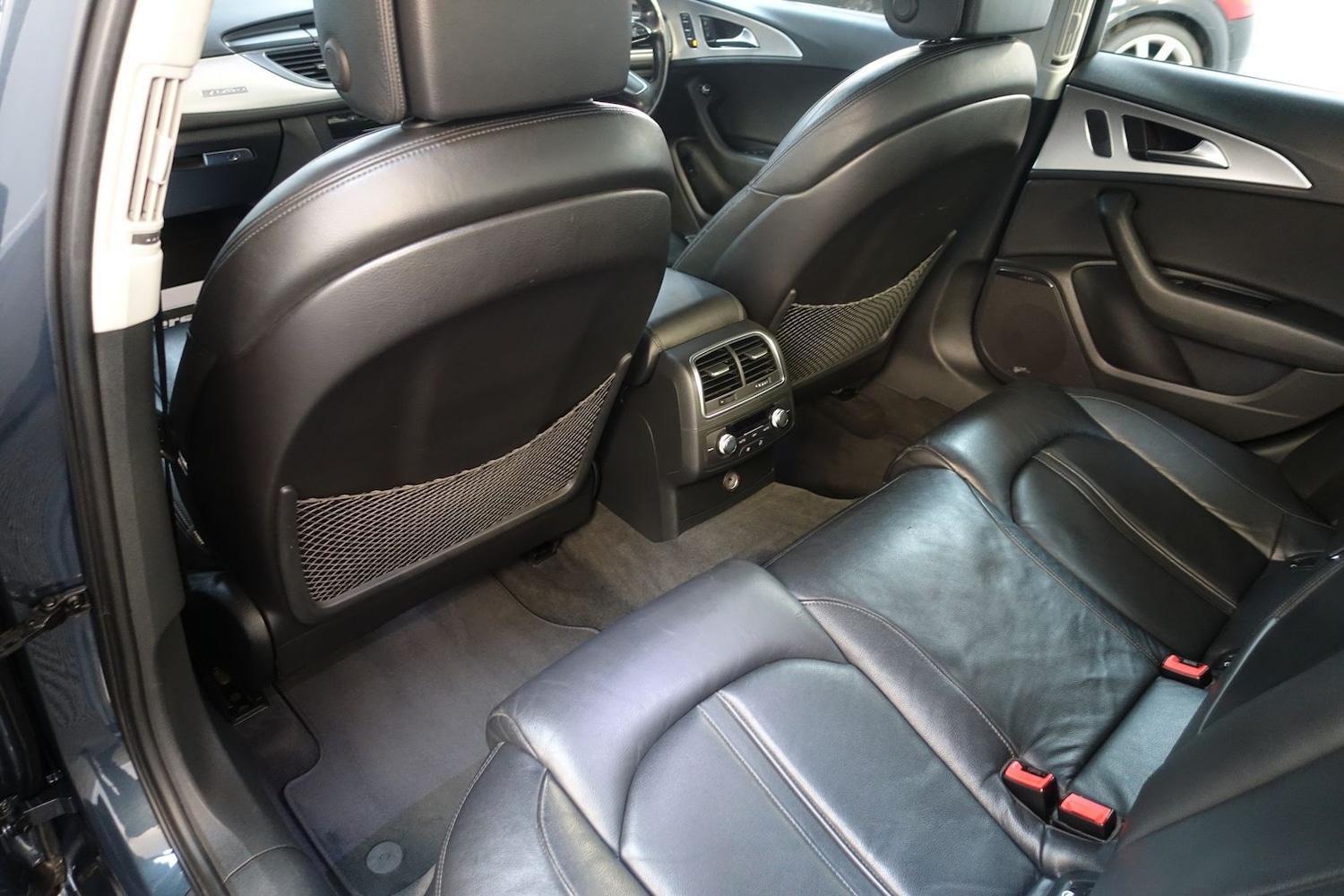 Used Audi A6 Saloon 2011 for sale - 76623779: Photo 48