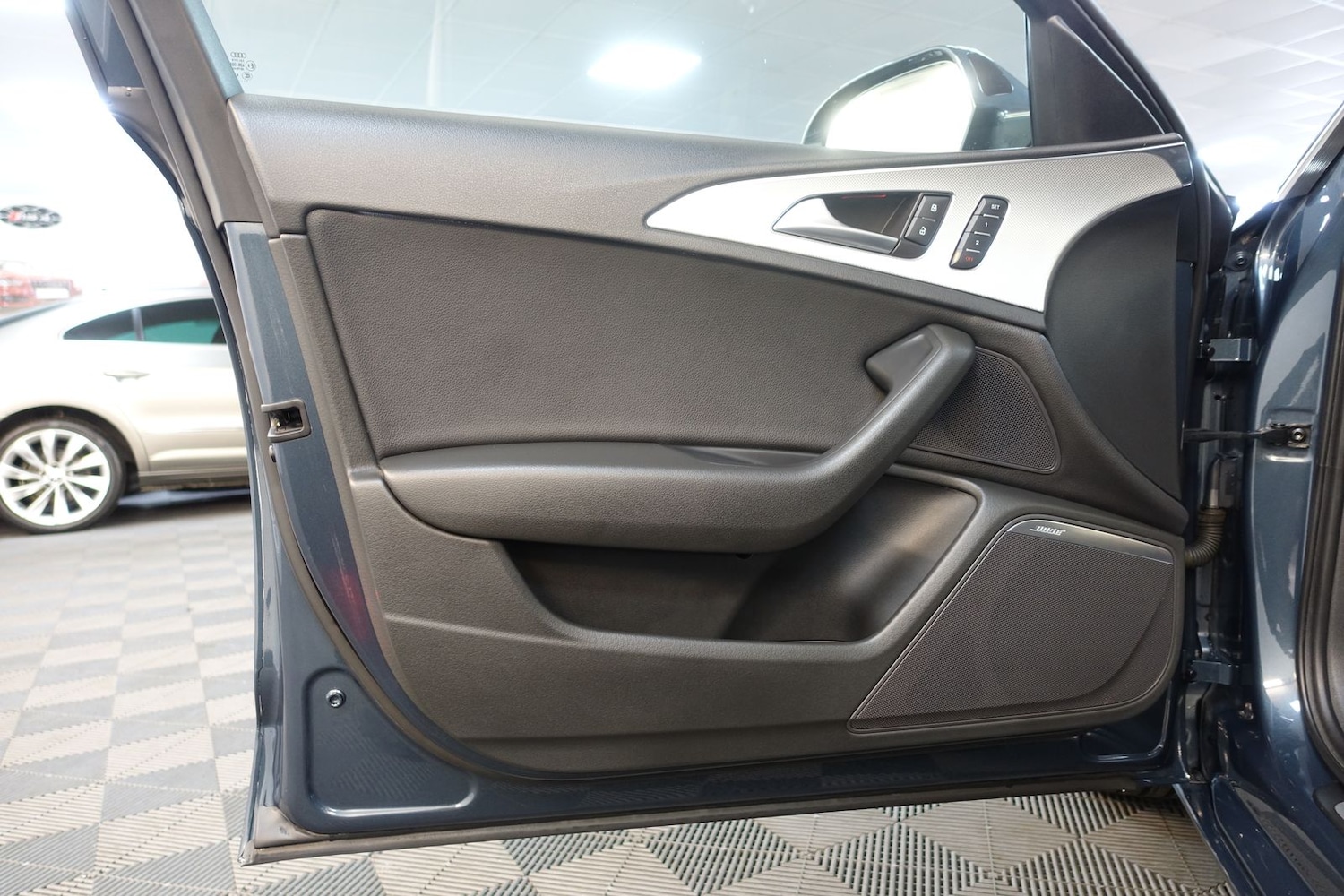 Used Audi A6 Saloon 2011 for sale - 76623779: Photo 50