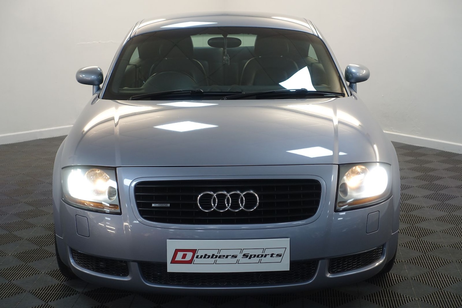Used Audi TT 2002 for sale - 77102688: Photo 11