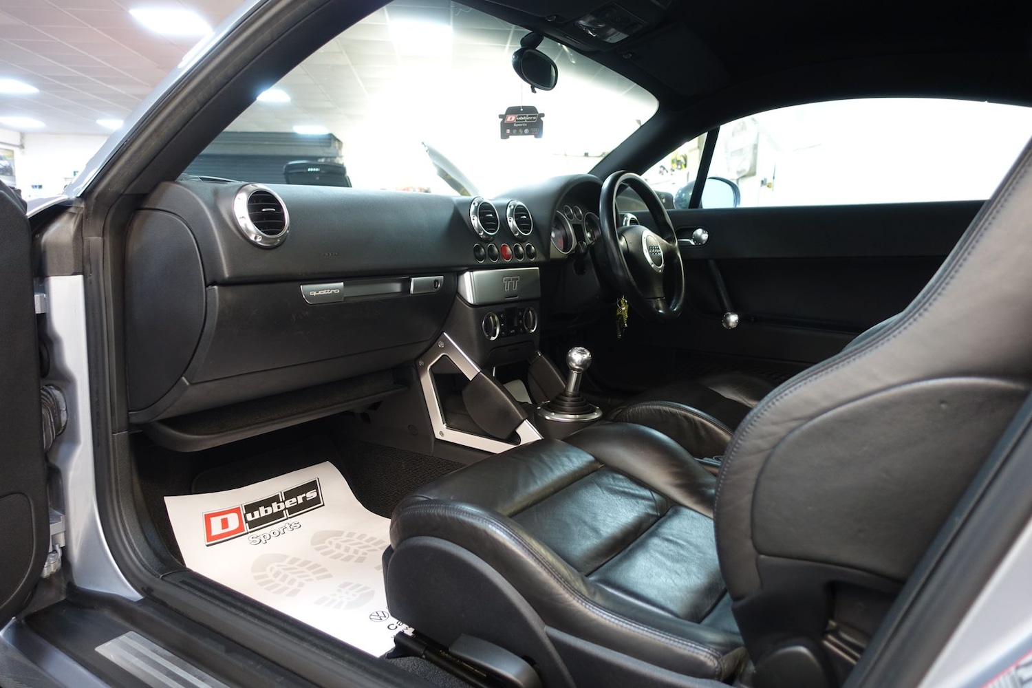 Used Audi TT 2002 for sale - 77102688: Photo 15