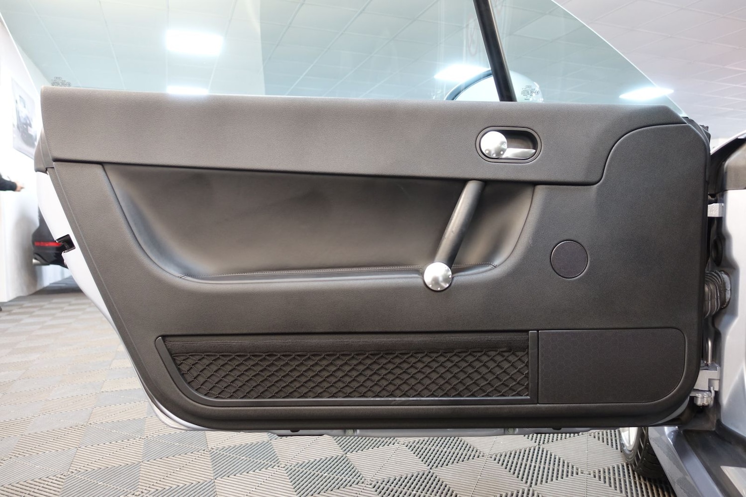 Used Audi TT 2002 for sale - 77102688: Photo 20