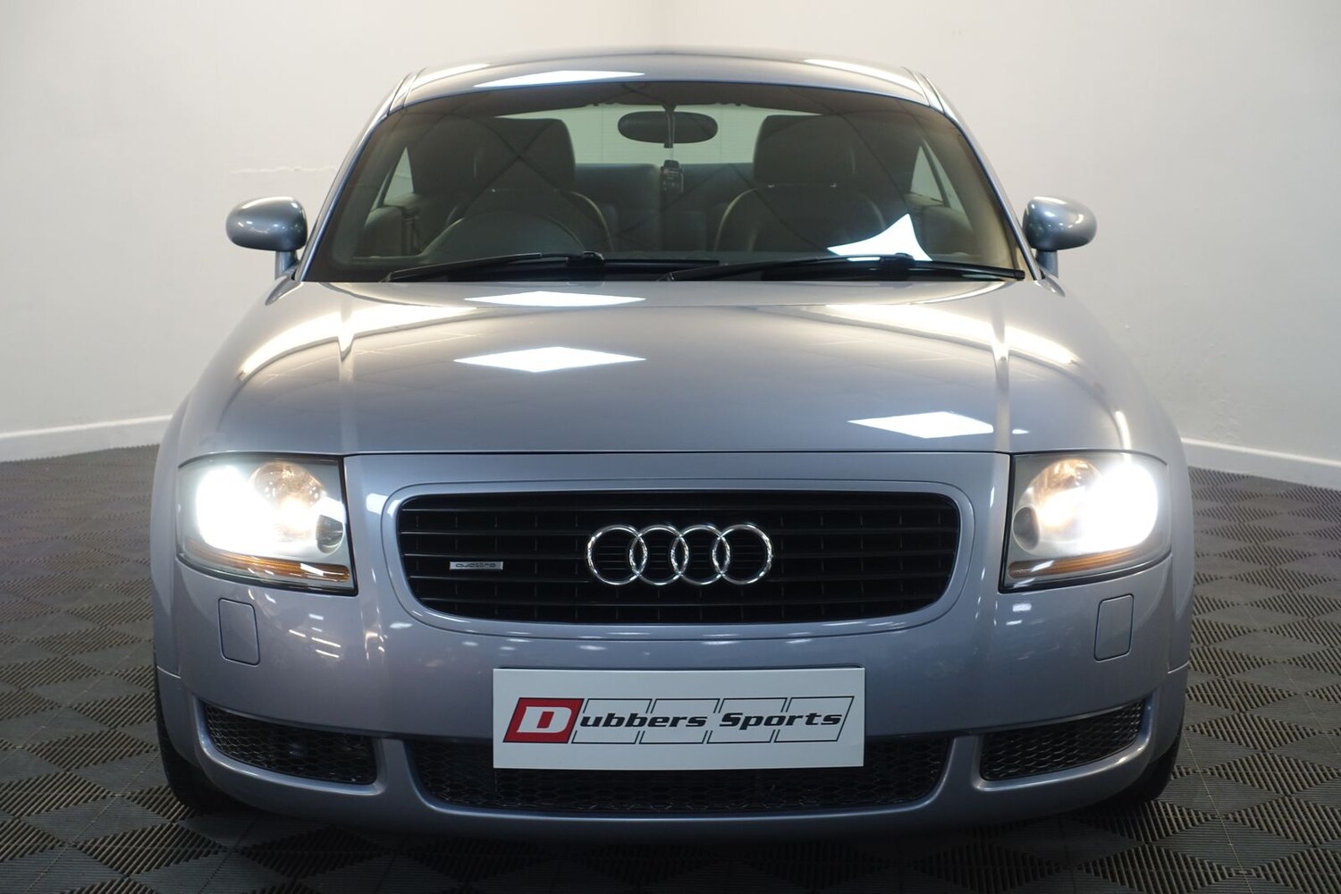 Used Audi TT 2002 for sale - 77102688: Photo 64