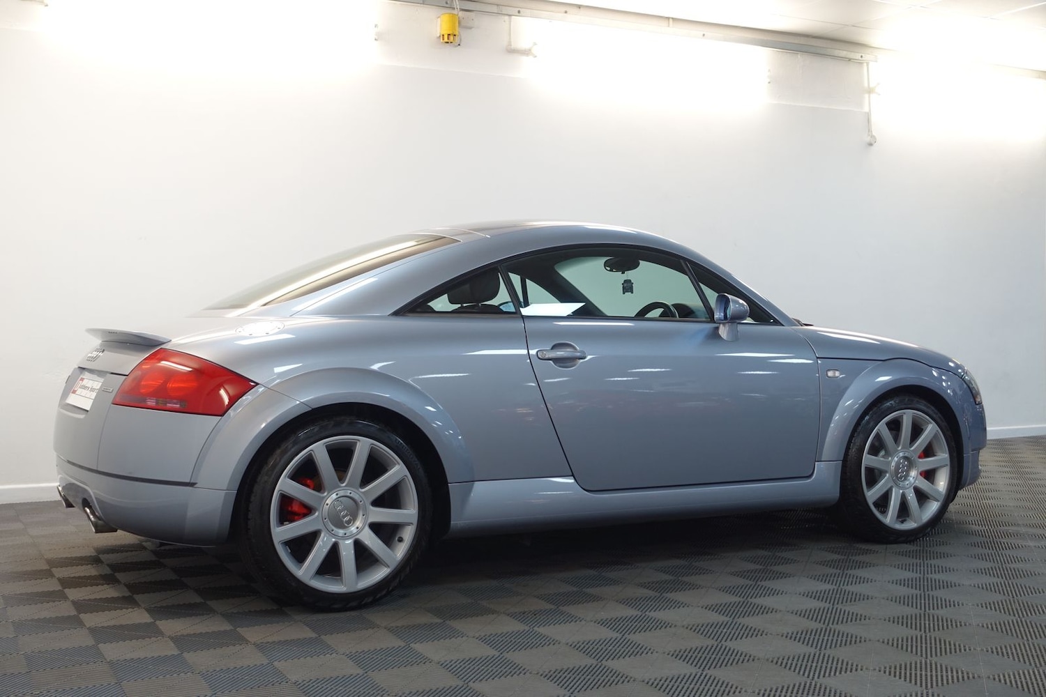 Used Audi TT 2002 for sale - 77102688: Photo 8