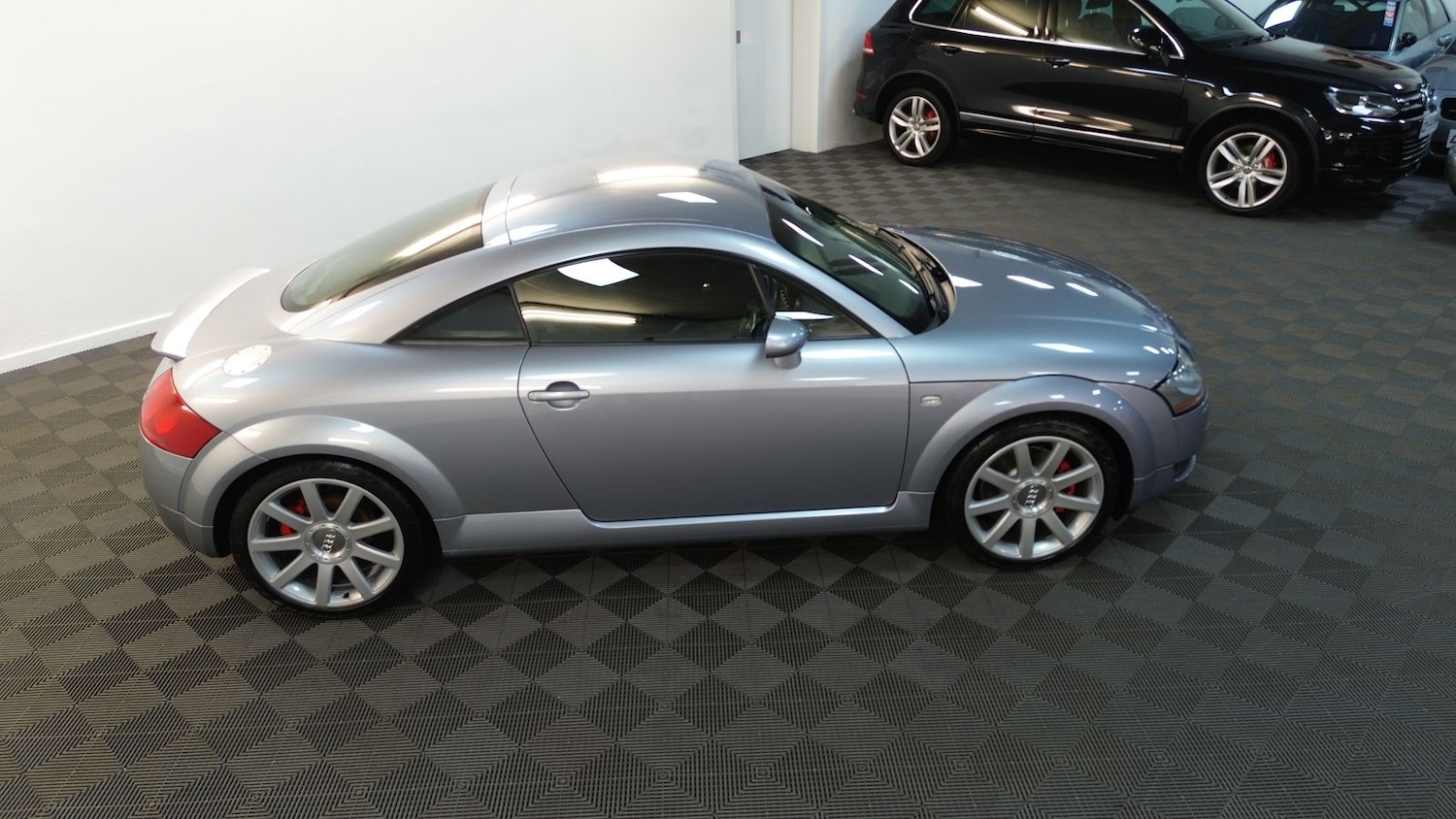Used Audi TT 2002 for sale - 77102688: Photo 97