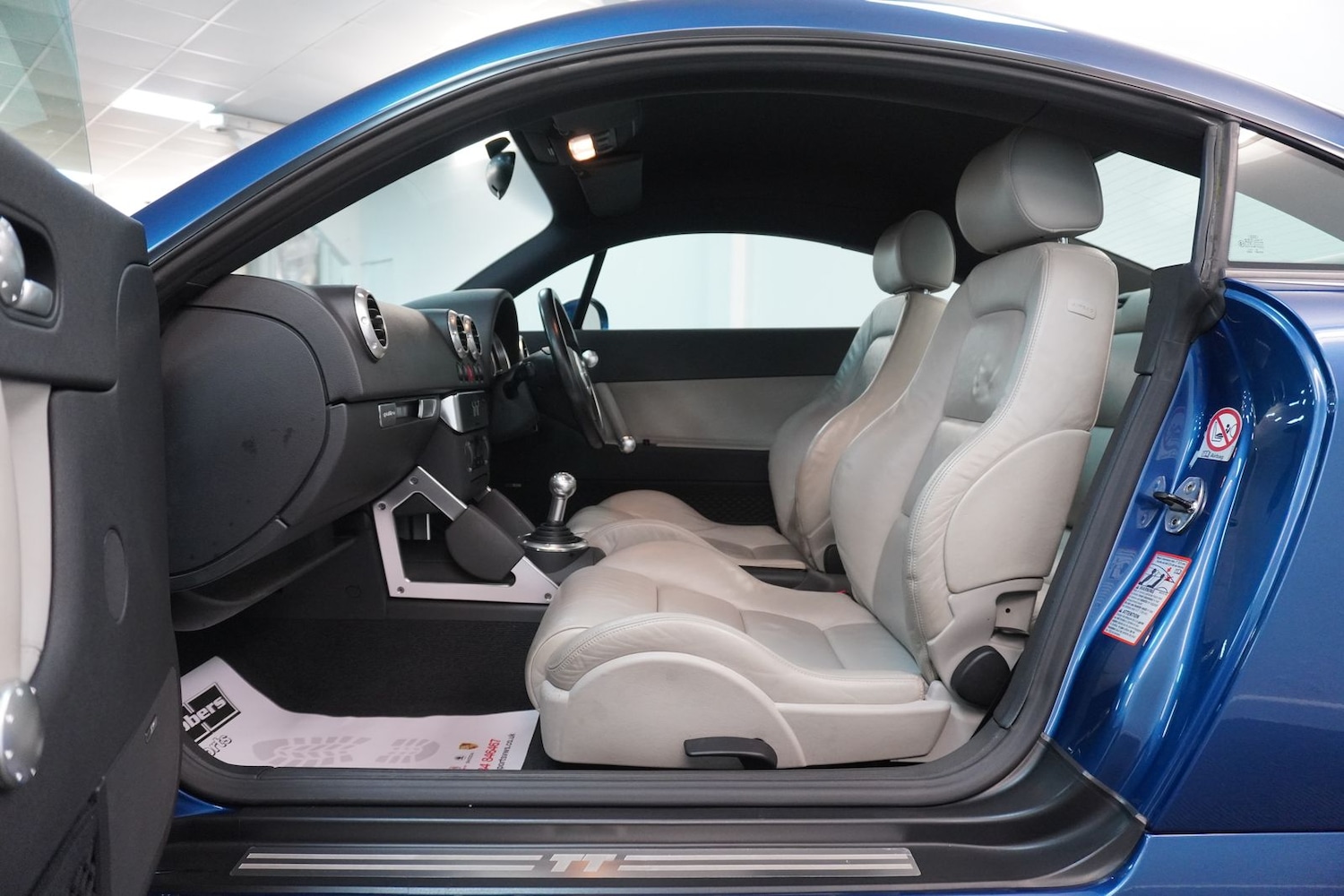 Used Audi TT 2003 for sale - 78206836: Photo 18