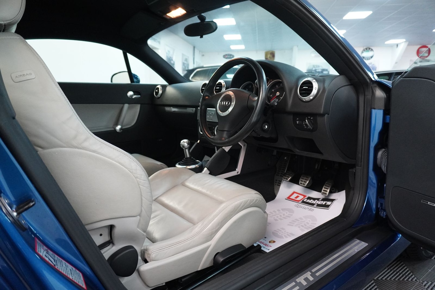 Used Audi TT 2003 for sale - 78206836: Photo 19