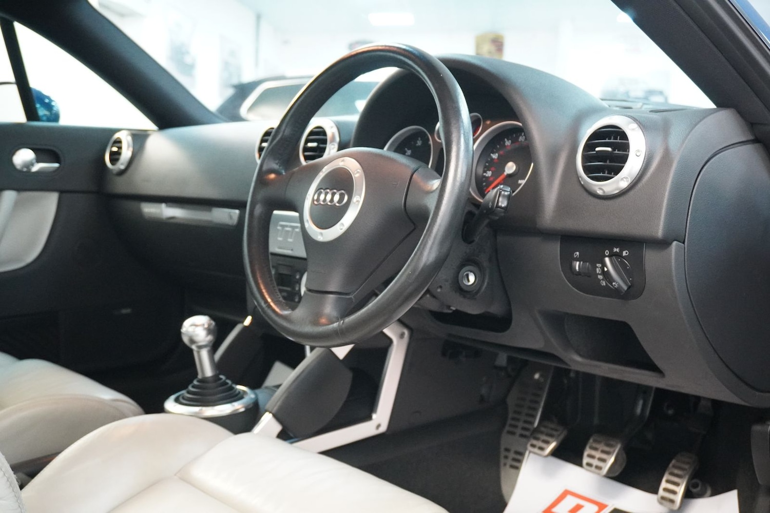 Used Audi TT 2003 for sale - 78206836: Photo 21