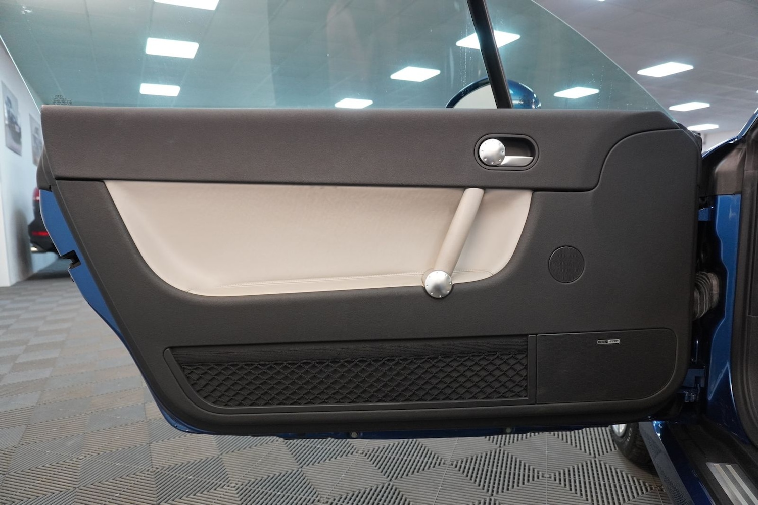 Used Audi TT 2003 for sale - 78206836: Photo 27