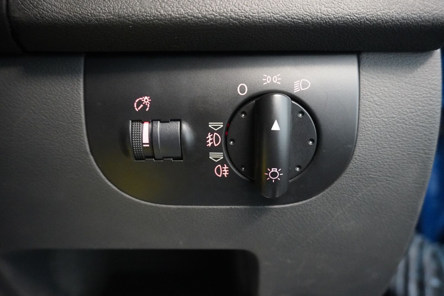 Used Audi TT 2003 for sale - 78206836: Photo 31