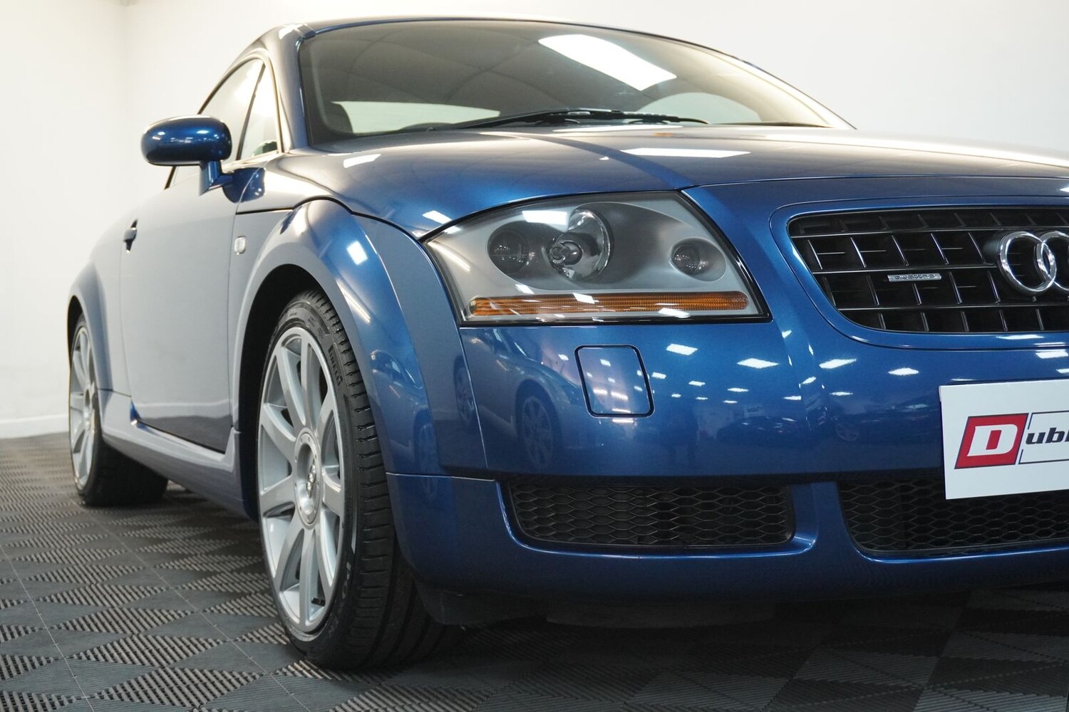 Used Audi TT 2003 for sale - 78206836: Photo 43