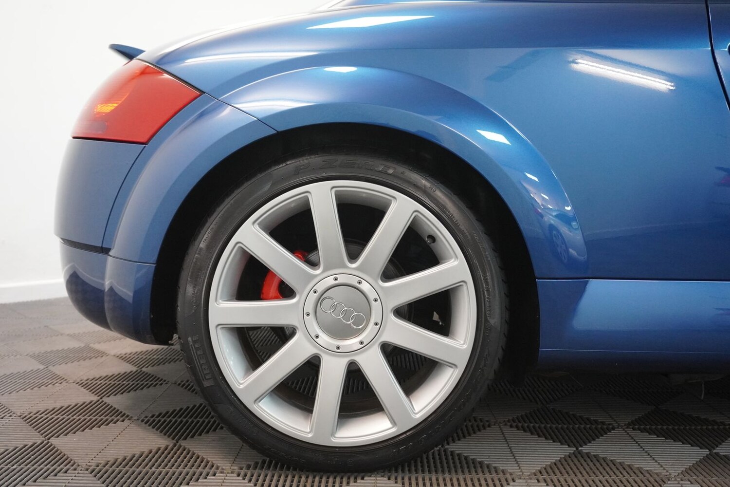 Used Audi TT 2003 for sale - 78206836: Photo 49