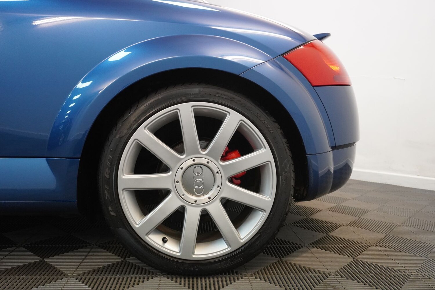 Used Audi TT 2003 for sale - 78206836: Photo 50