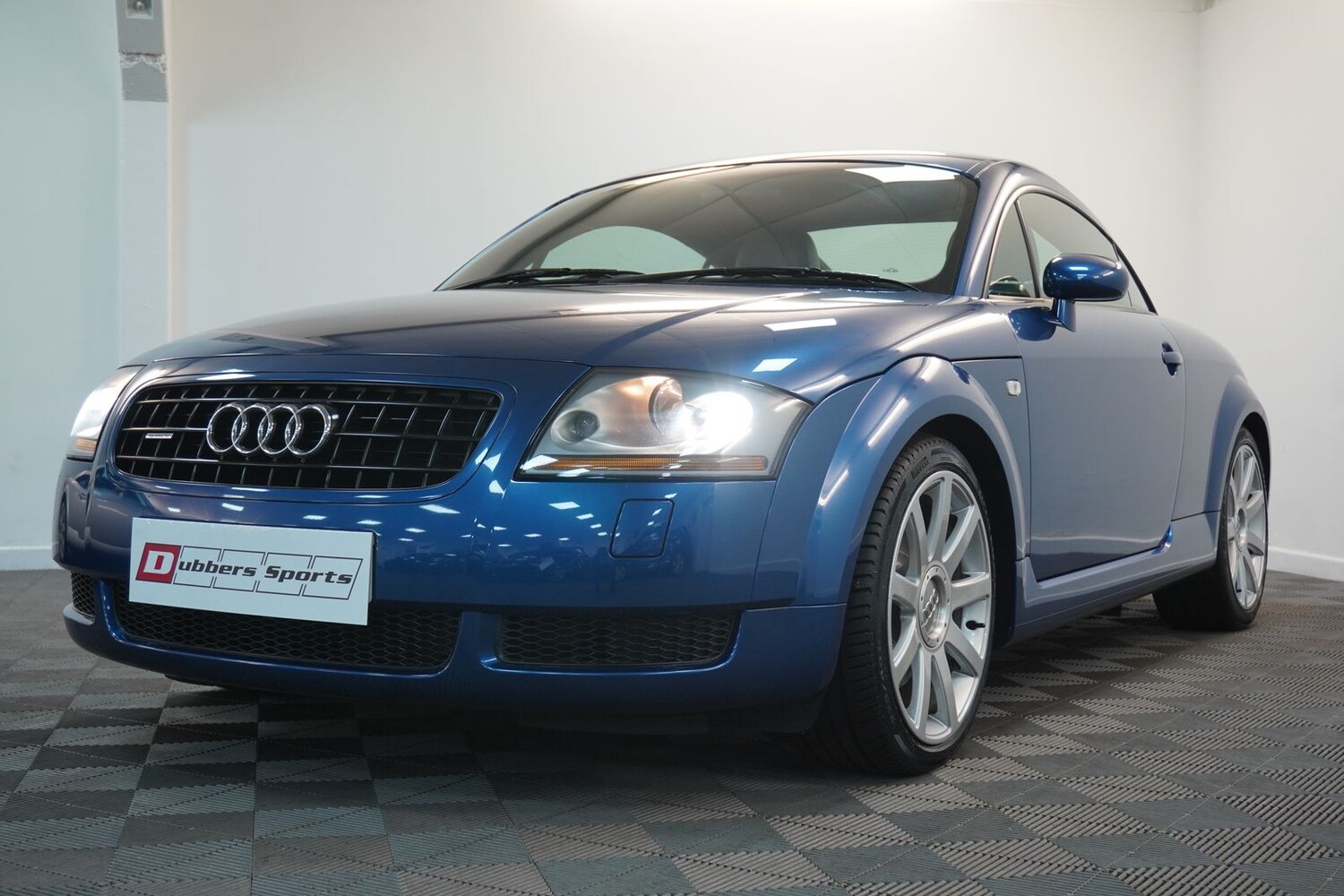 Used Audi TT 2003 for sale - 78206836: Photo 65
