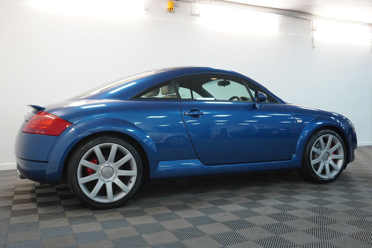 Used Audi TT 2003 for sale - 78206836: Photo 73