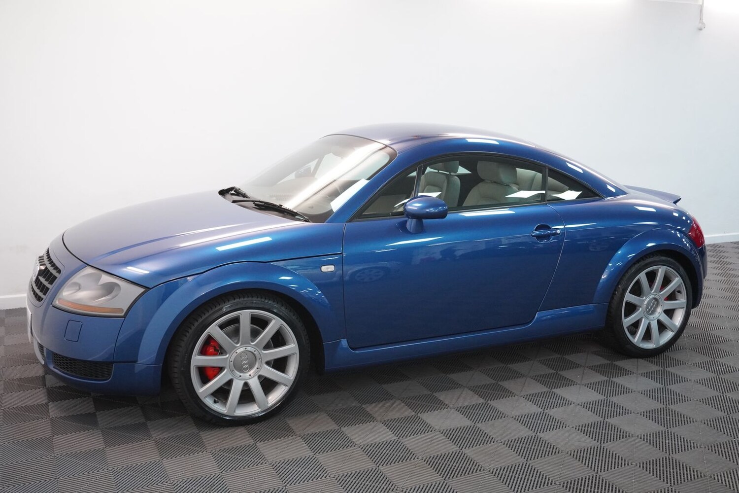 Used Audi TT 2003 for sale - 78206836: Photo 77