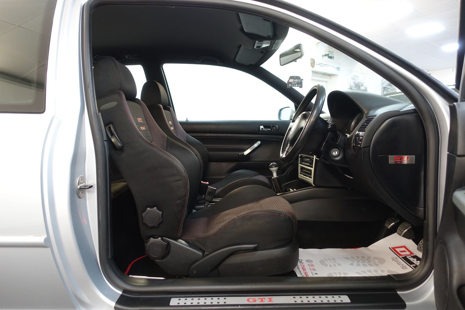 Used Volkswagen Golf 2002 for sale - 76731671: Photo 26