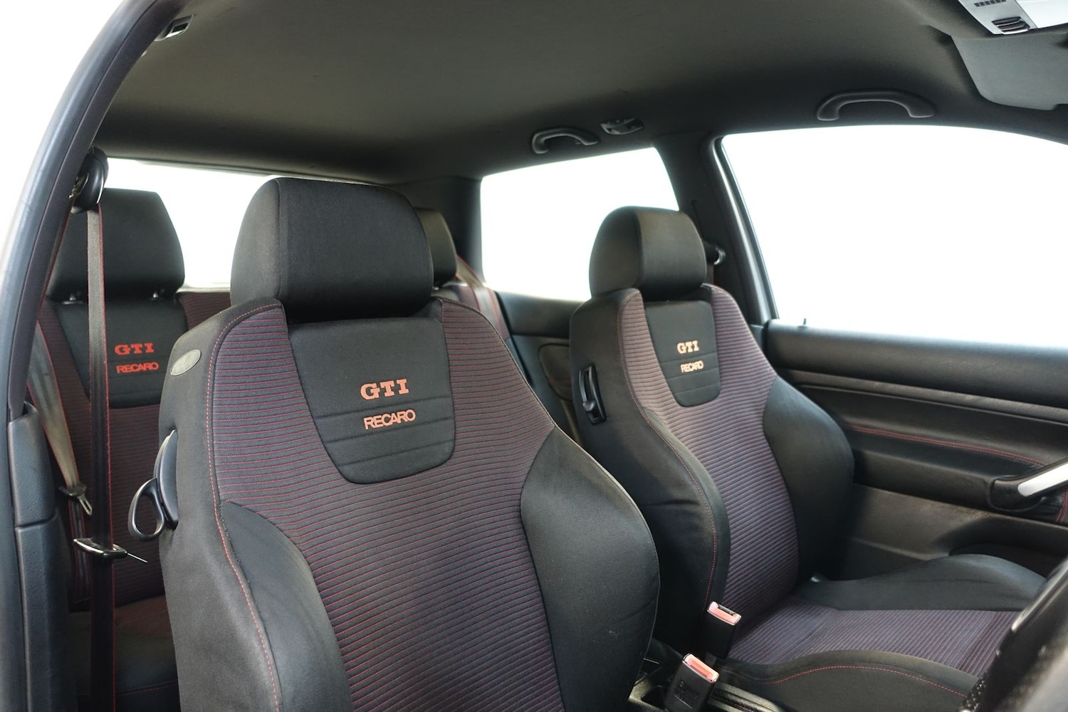 Used Volkswagen Golf 2002 for sale - 76731671: Photo 27