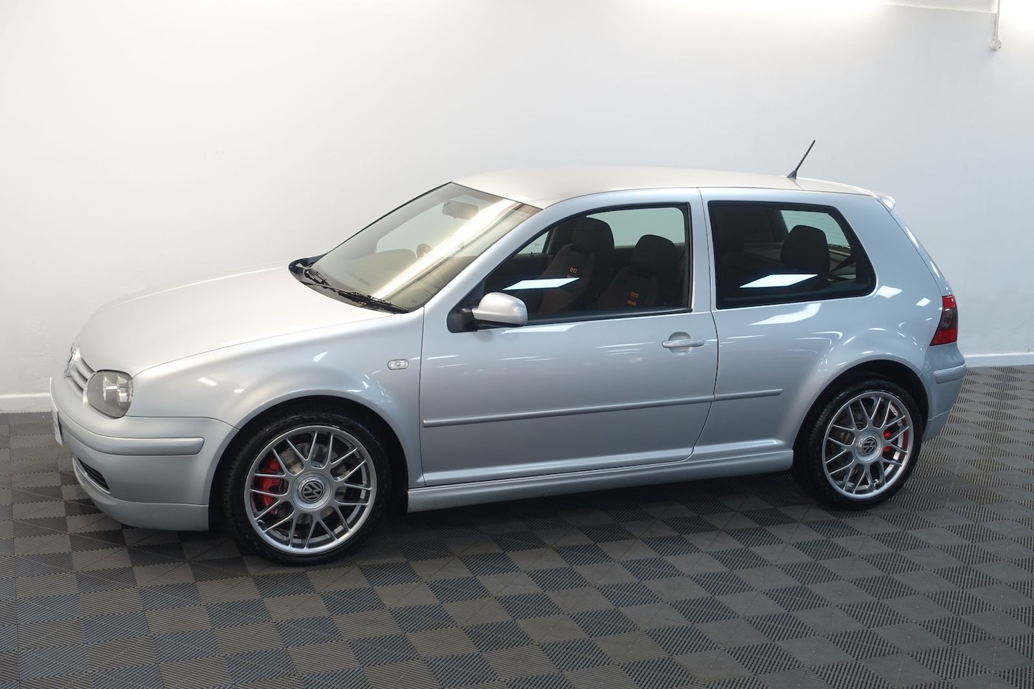 Used Volkswagen Golf 2002 for sale - 76731671: Photo 5
