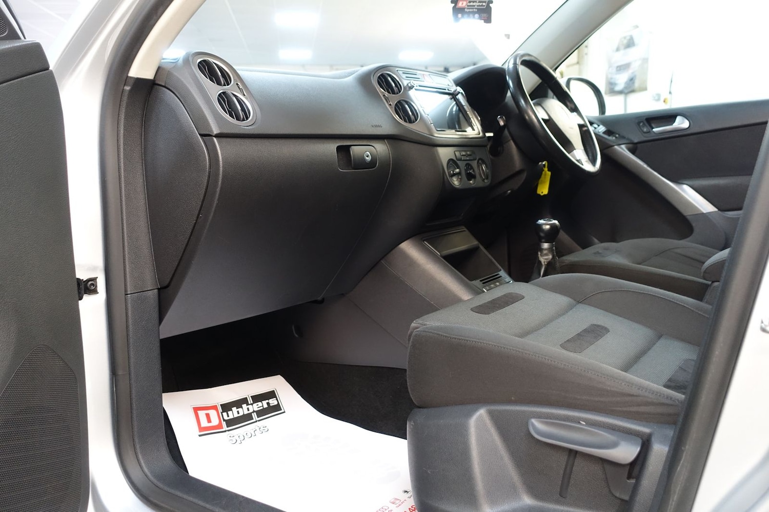 Used Volkswagen Tiguan 2008 for sale - 76731677: Photo 32