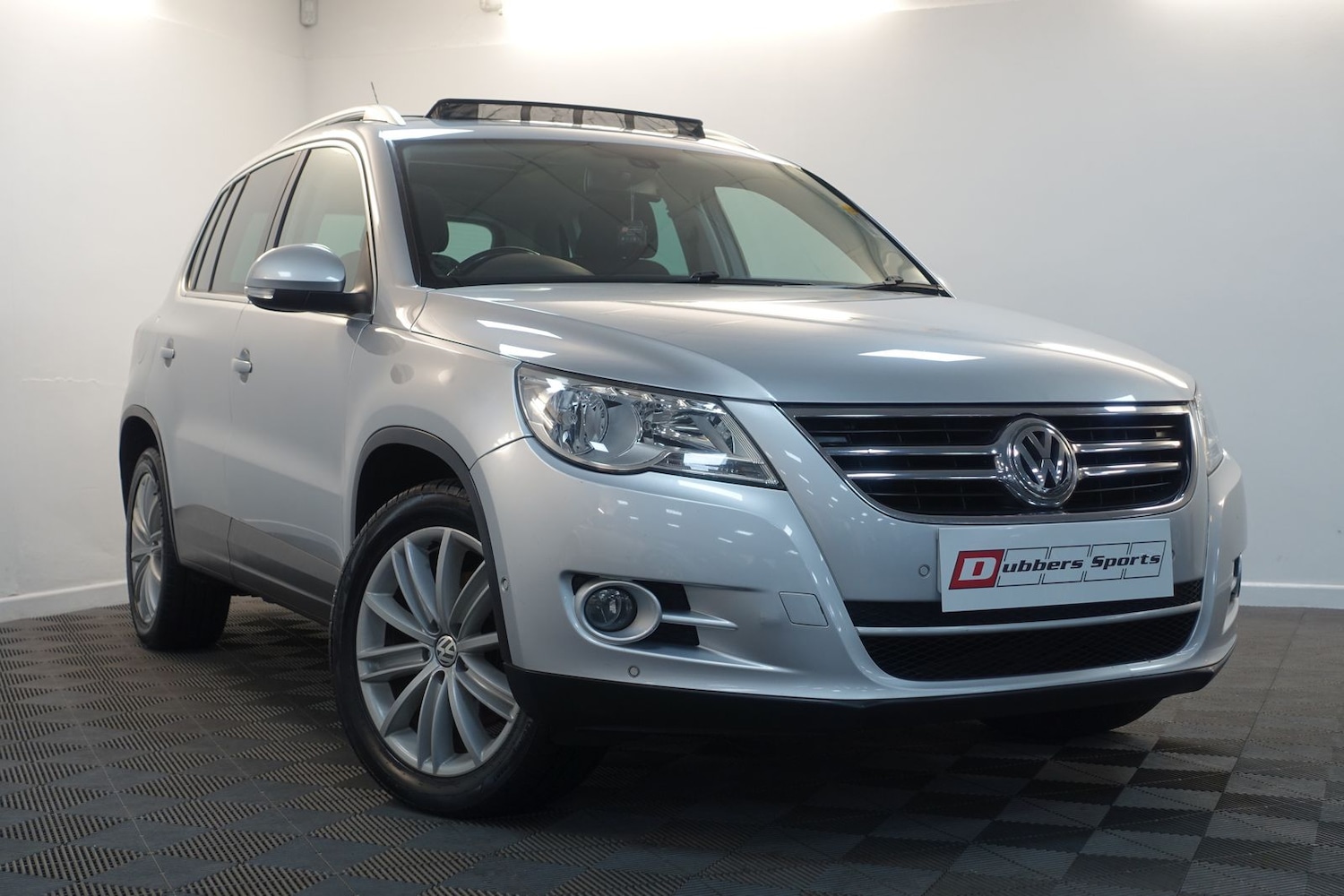 Used Volkswagen Tiguan 2008 for sale - 76731677: Photo 38