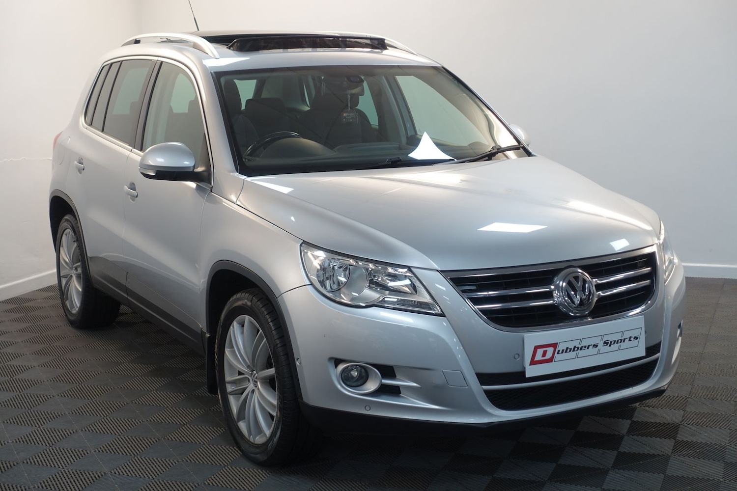 Used Volkswagen Tiguan 2008 for sale - 76731677: Photo 43
