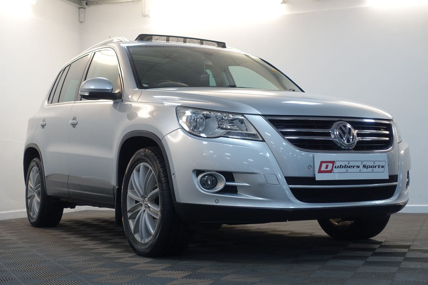 Used Volkswagen Tiguan 2008 for sale - 76731677: Photo 45