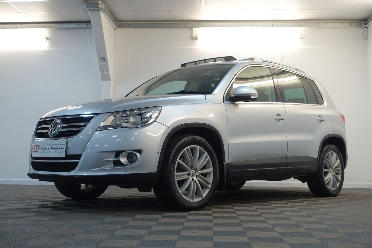 Used Volkswagen Tiguan 2008 for sale - 76731677: Photo 48