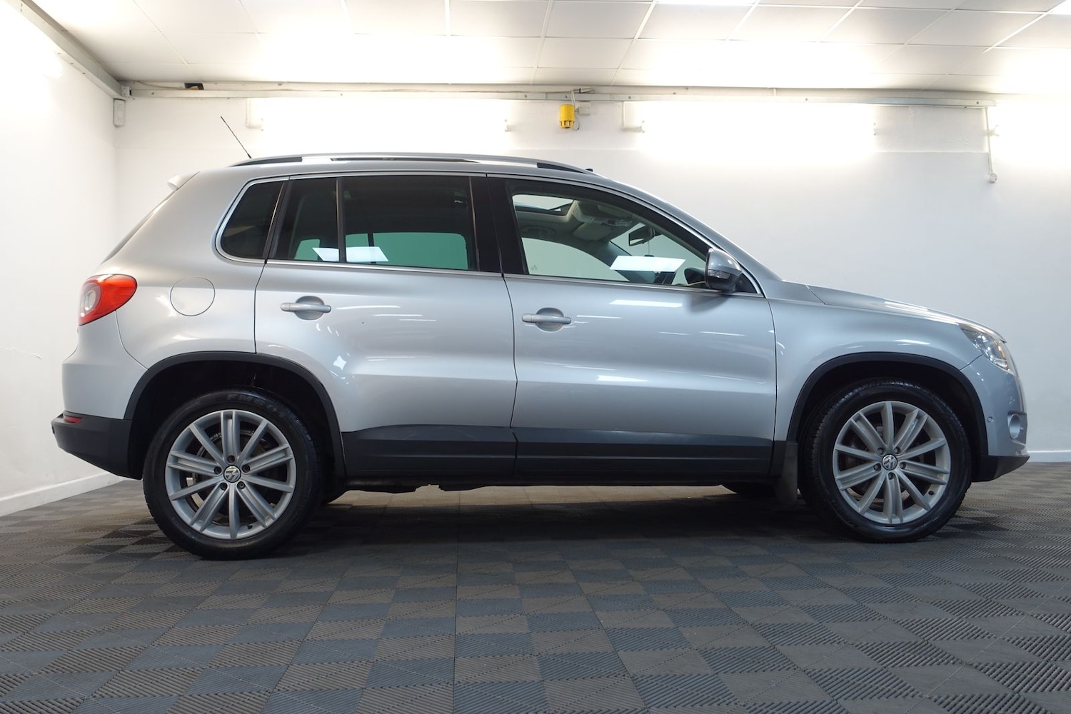 Used Volkswagen Tiguan 2008 for sale - 76731677: Photo 66