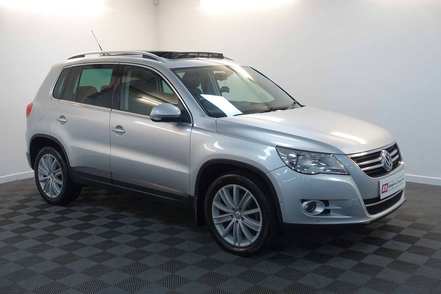 Used Volkswagen Tiguan 2008 for sale - 76731677: Photo 67
