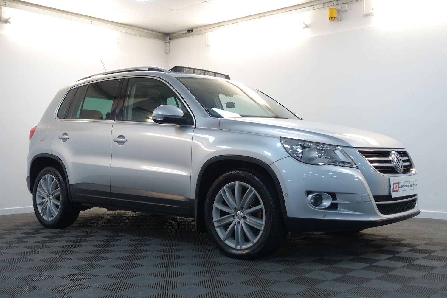 Used Volkswagen Tiguan 2008 for sale - 76731677: Photo 68
