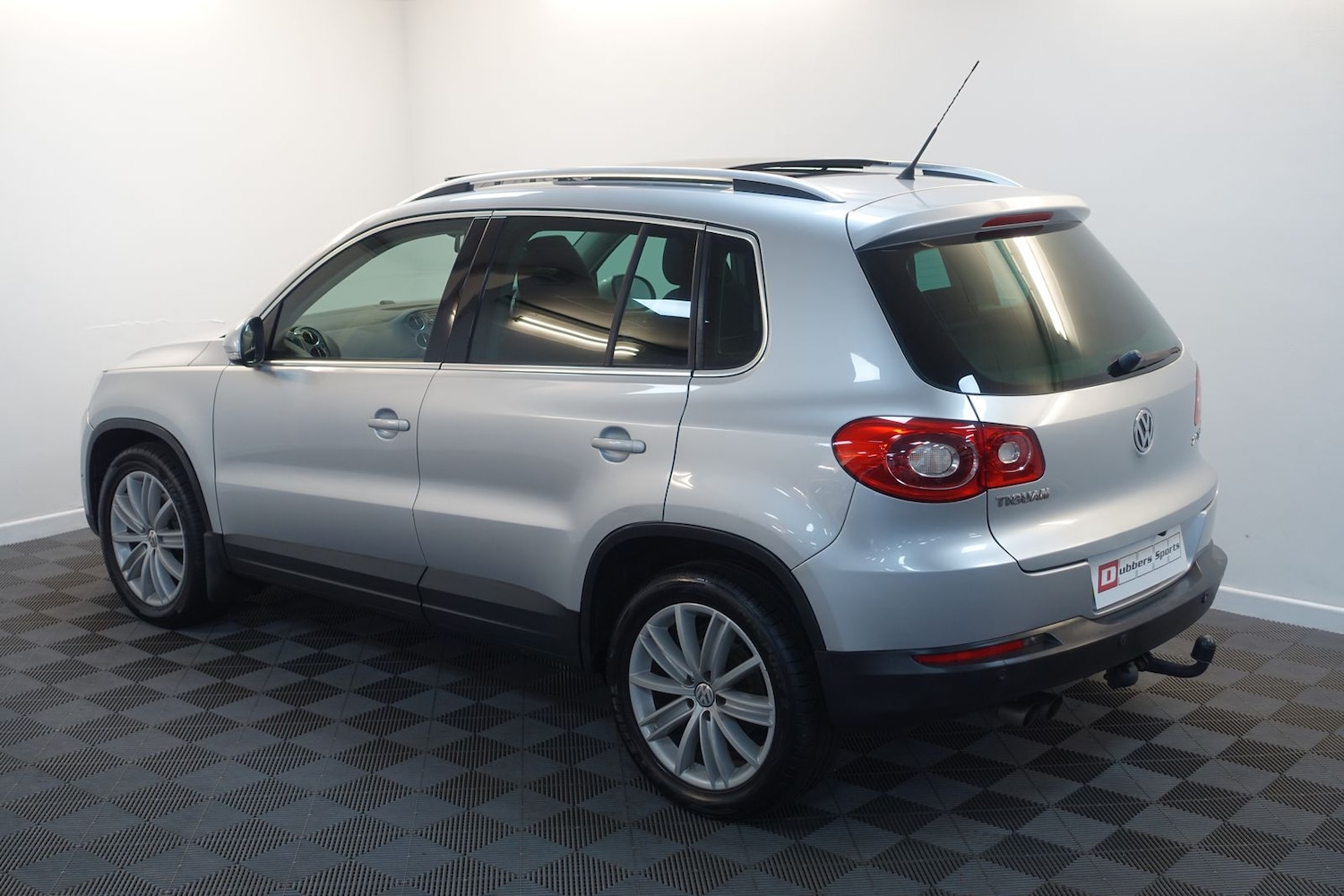 Used Volkswagen Tiguan 2008 for sale - 76731677: Photo 74