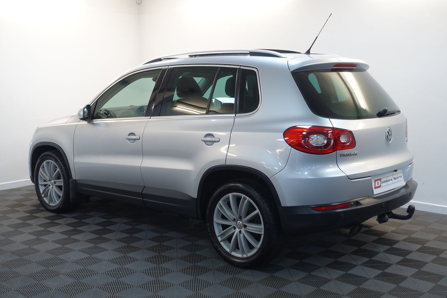 Used Volkswagen Tiguan 2008 for sale - 76731677: Photo 75