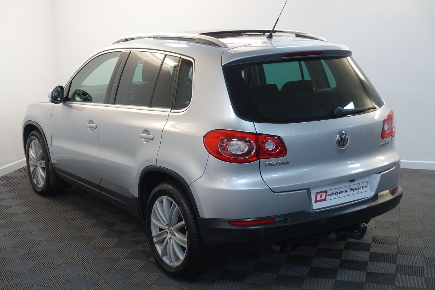Used Volkswagen Tiguan 2008 for sale - 76731677: Photo 78