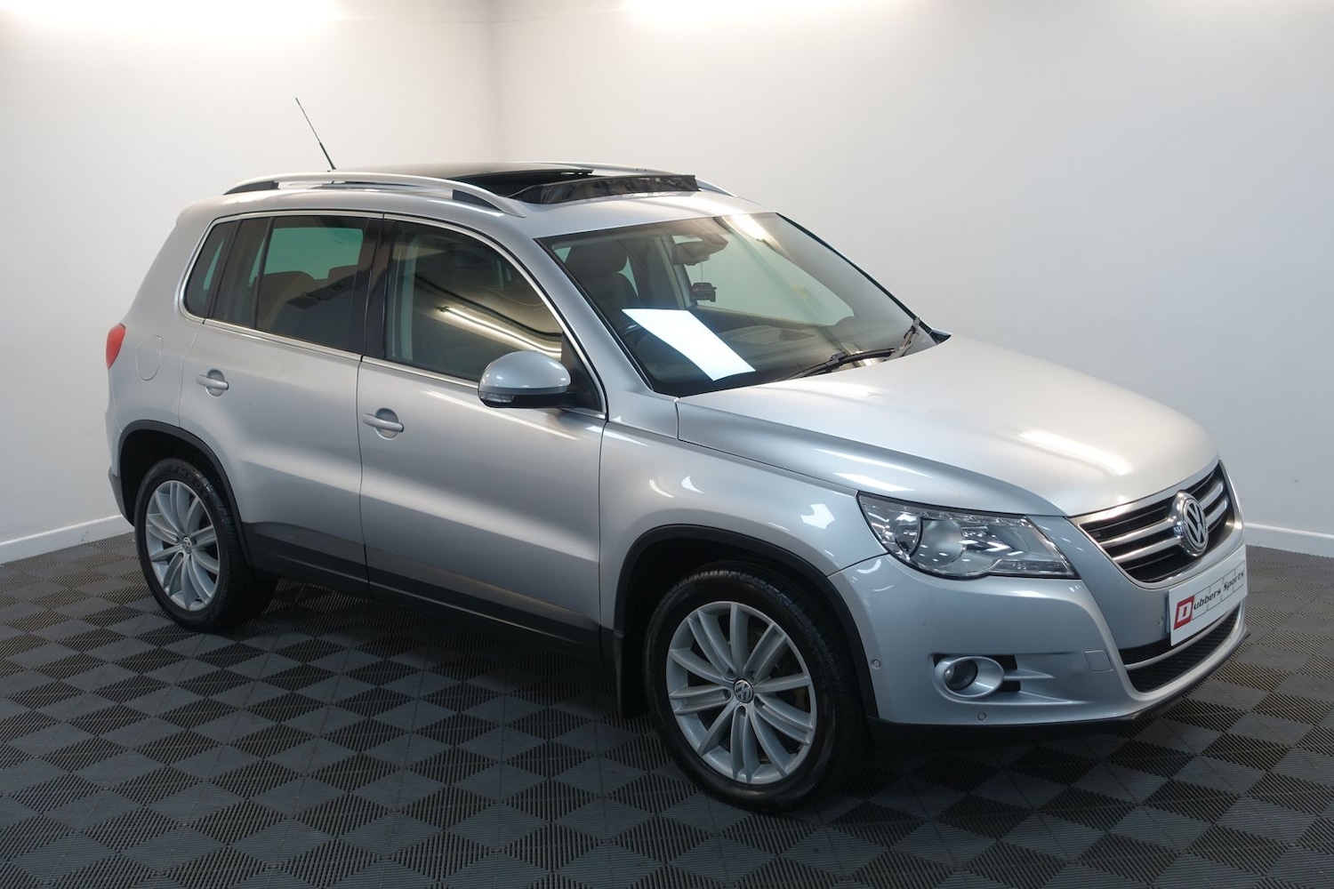 Used Volkswagen Tiguan 2008 for sale - 76731677: Photo 8
