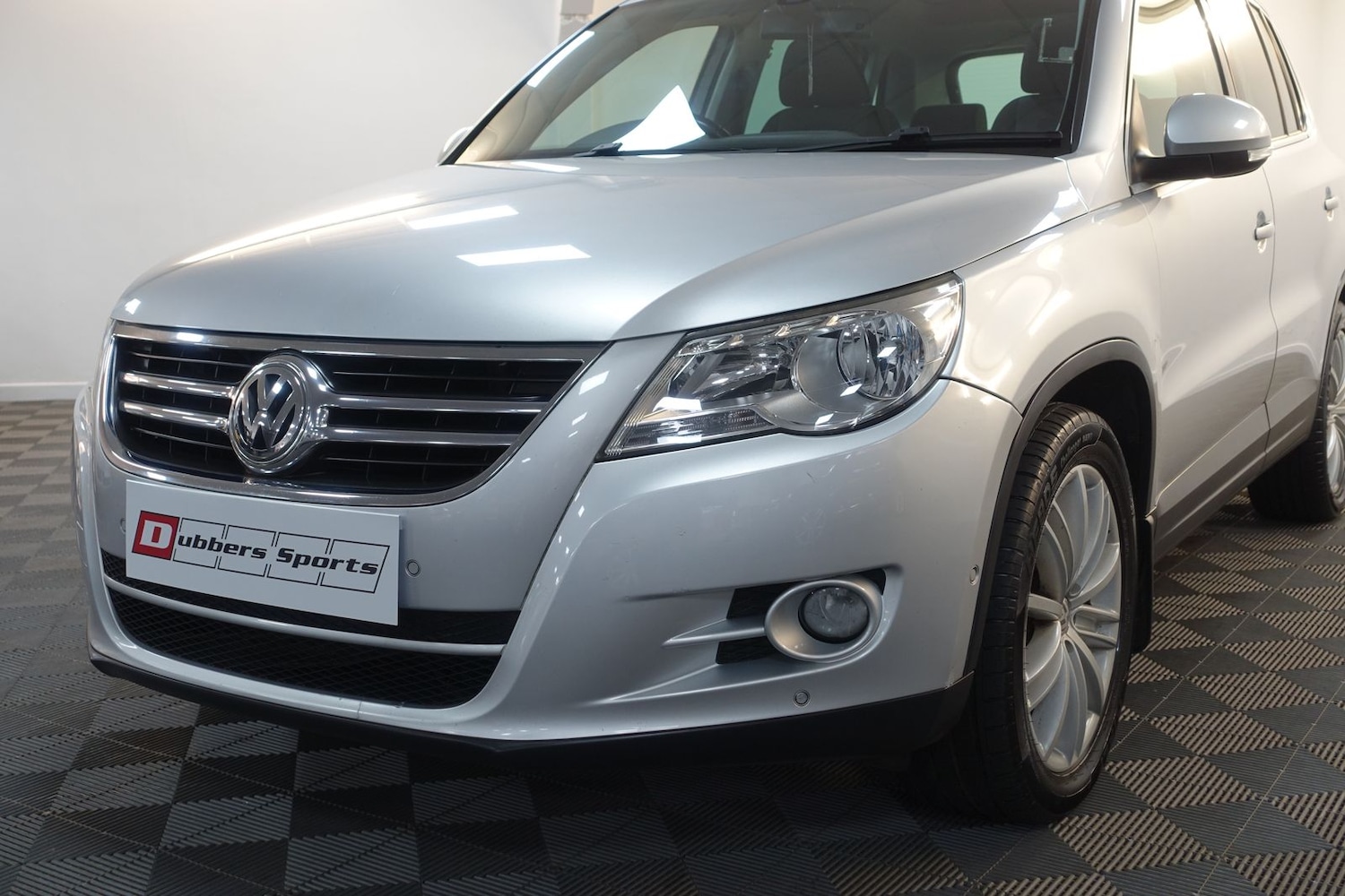 Used Volkswagen Tiguan 2008 for sale - 76731677: Photo 83