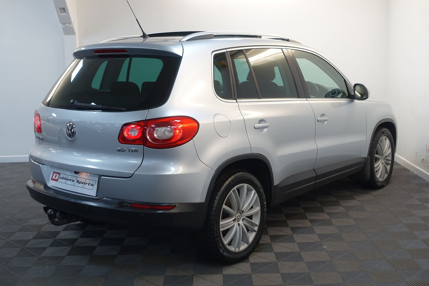 Used Volkswagen Tiguan 2008 for sale - 76731677: Photo 84