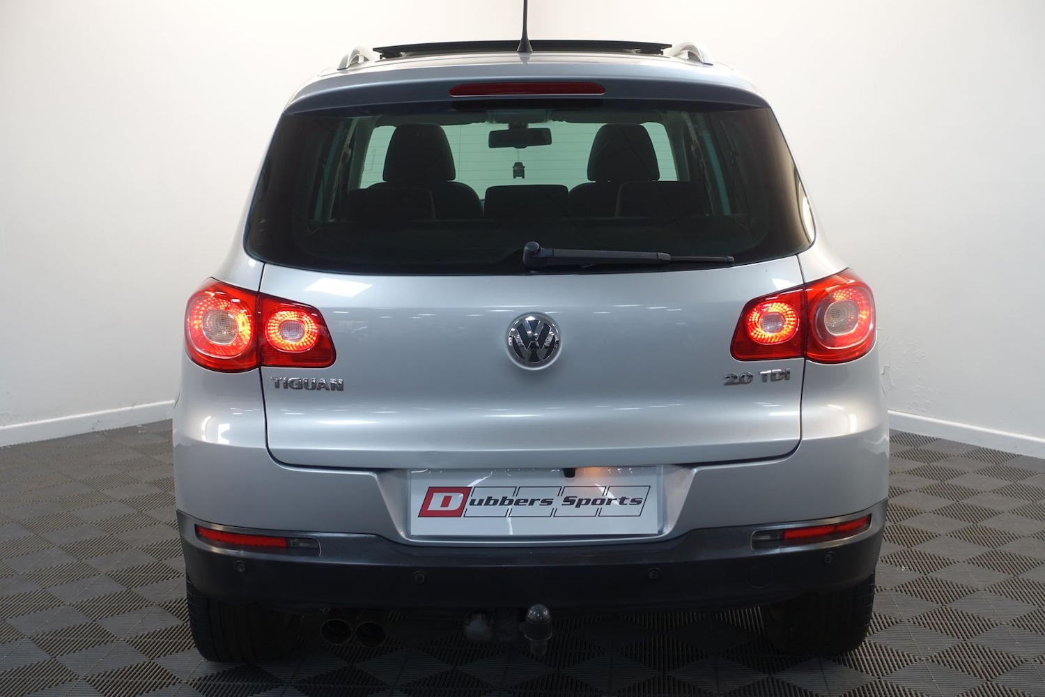 Used Volkswagen Tiguan 2008 for sale - 76731677: Photo 88