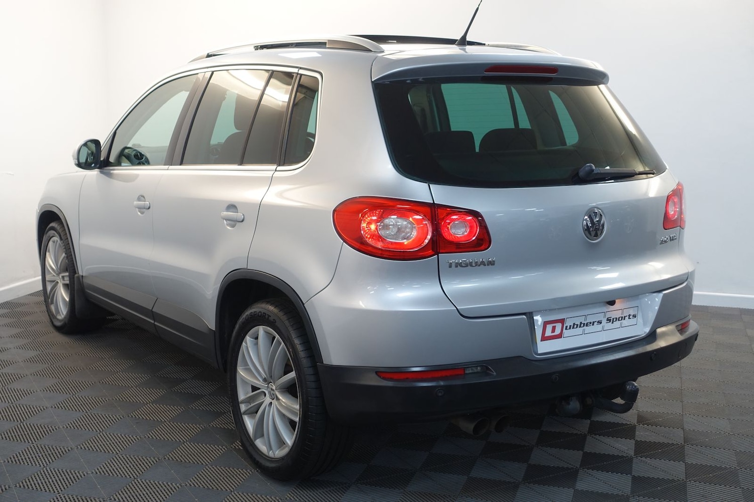 Used Volkswagen Tiguan 2008 for sale - 76731677: Photo 91
