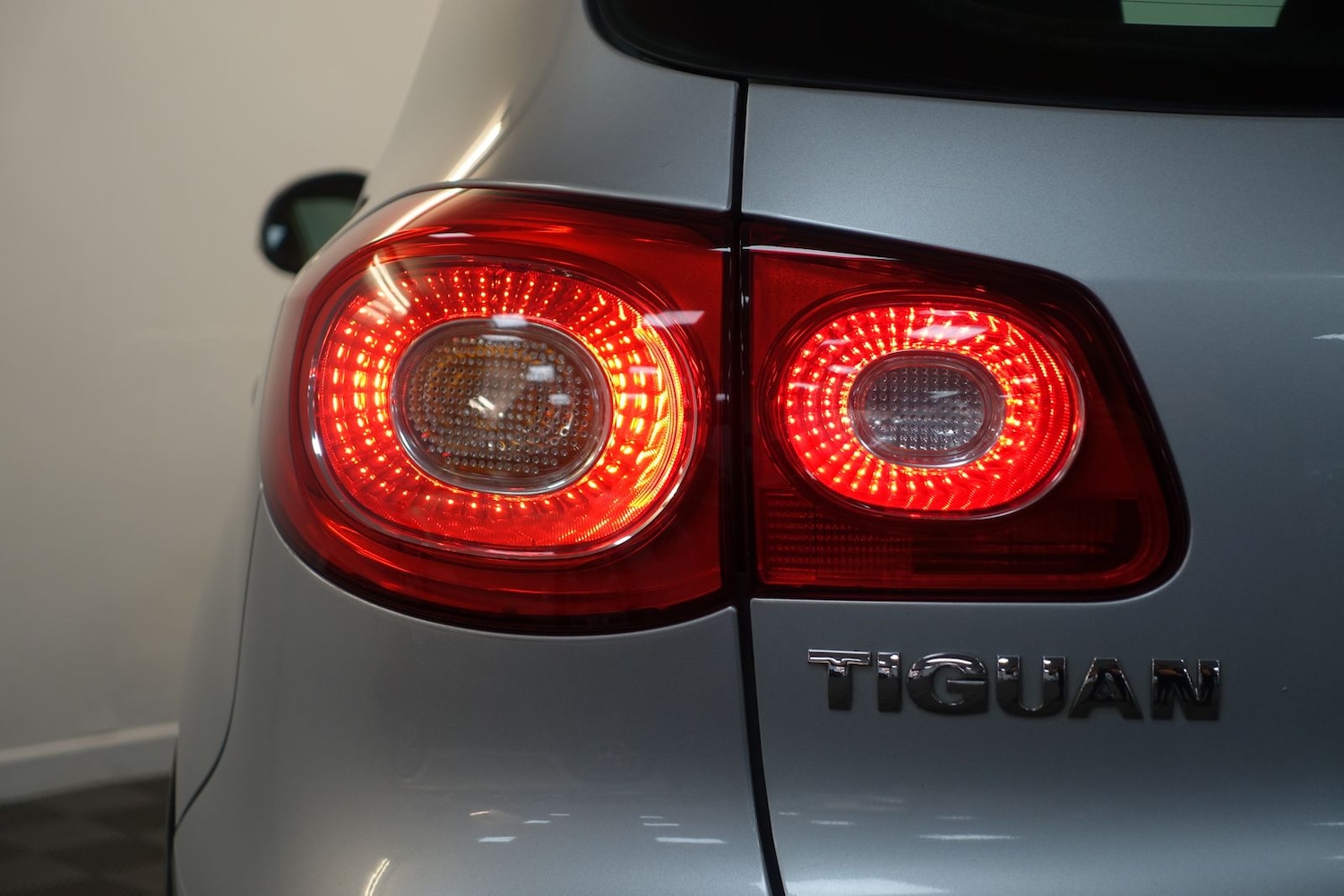 Used Volkswagen Tiguan 2008 for sale - 76731677: Photo 94