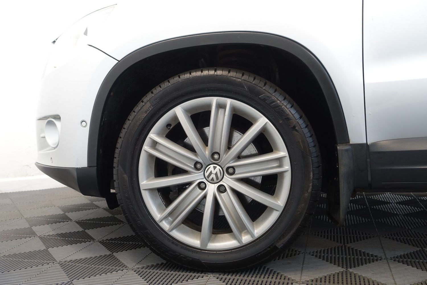 Used Volkswagen Tiguan 2008 for sale - 76731677: Photo 98