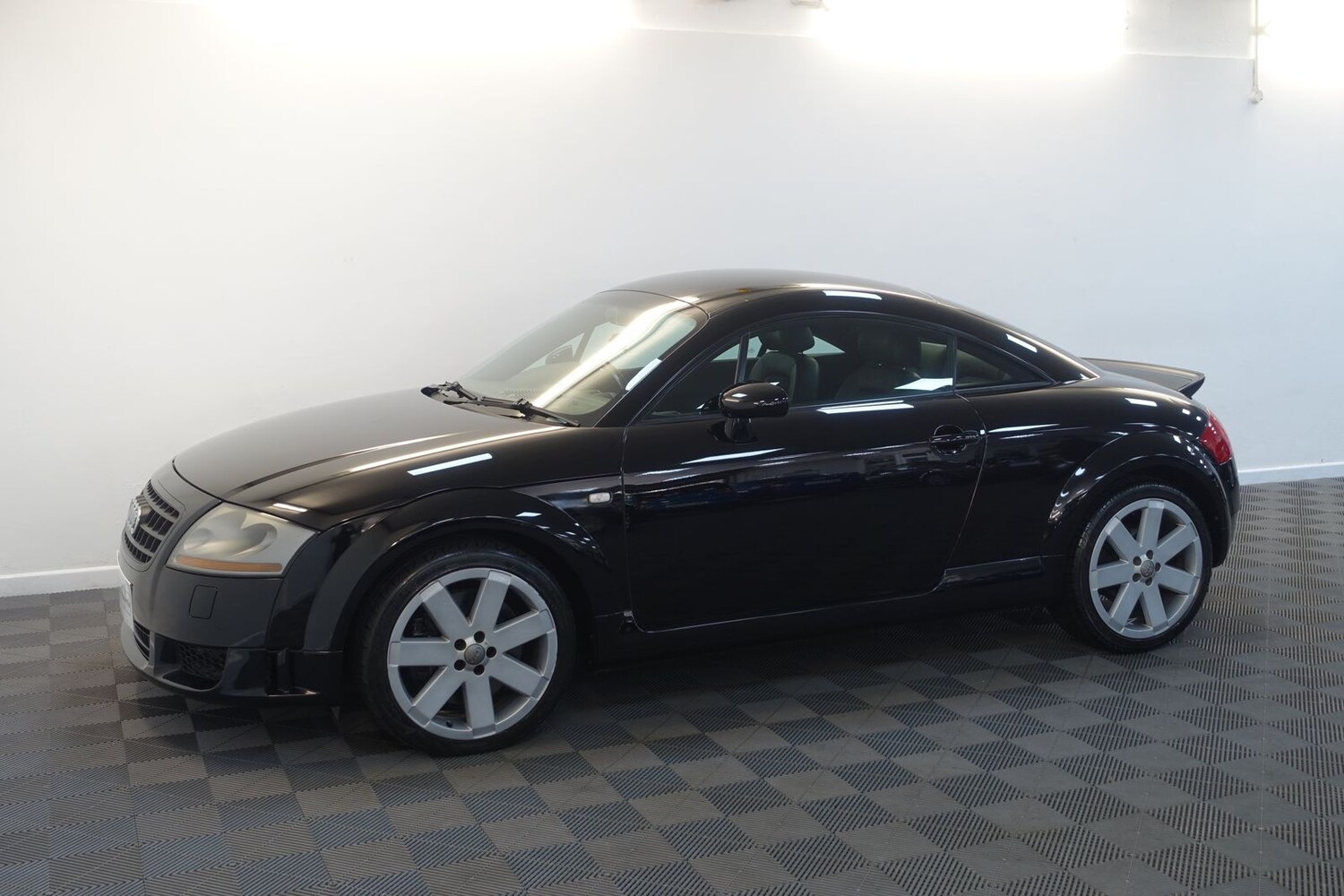 Used Audi TT 2004 for sale - 75891837: Photo 82