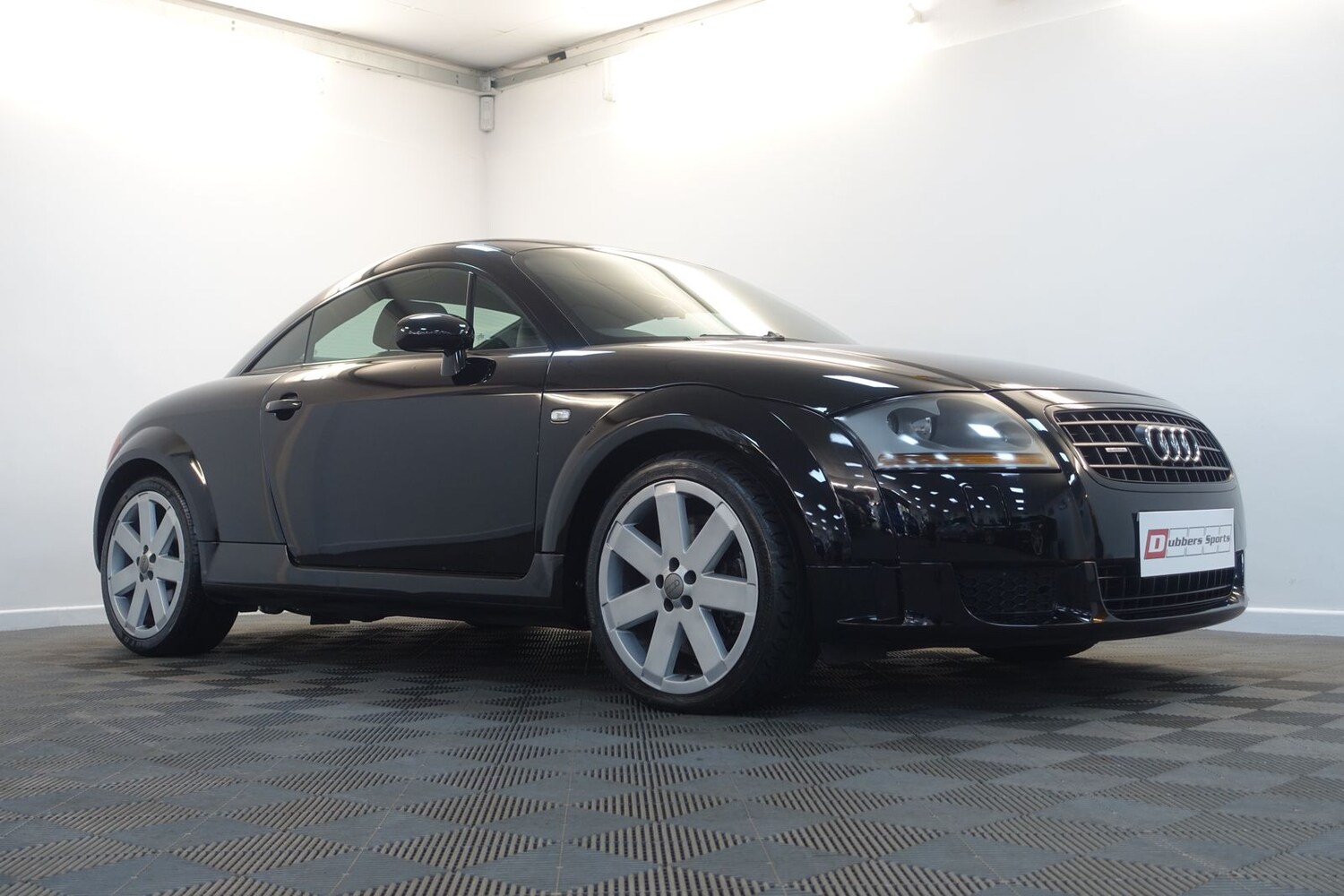 Used Audi TT 2004 for sale - 75891837: Photo 85
