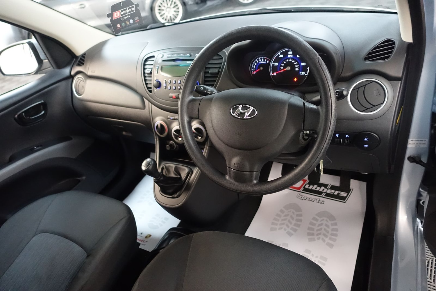 Used Hyundai i10 2012 for sale - 76338684: Photo 19