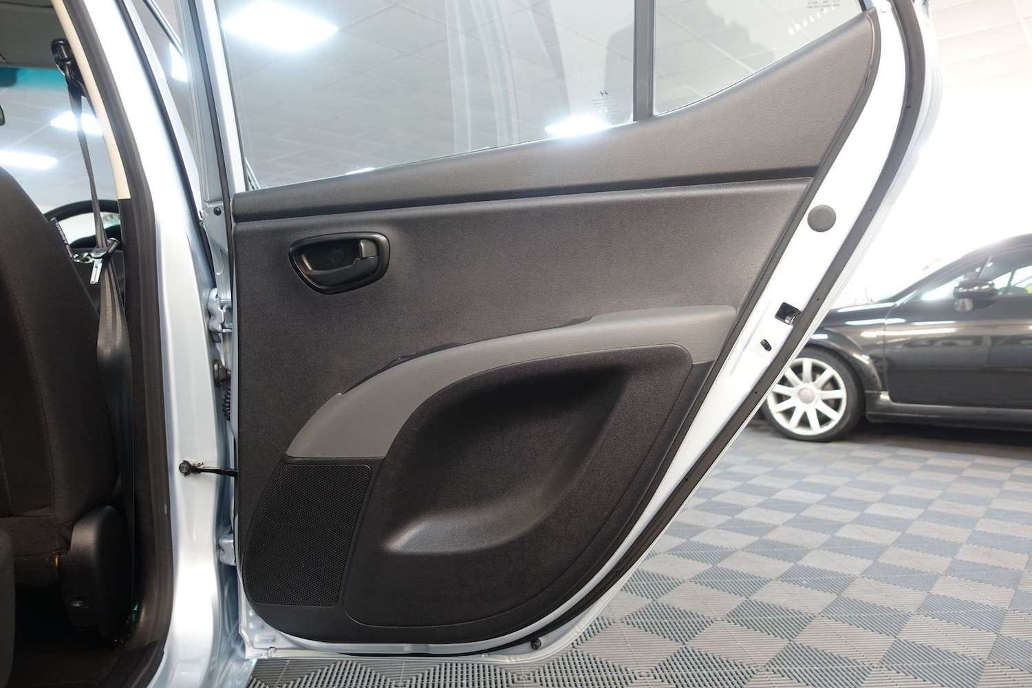 Used Hyundai i10 2012 for sale - 76338684: Photo 27