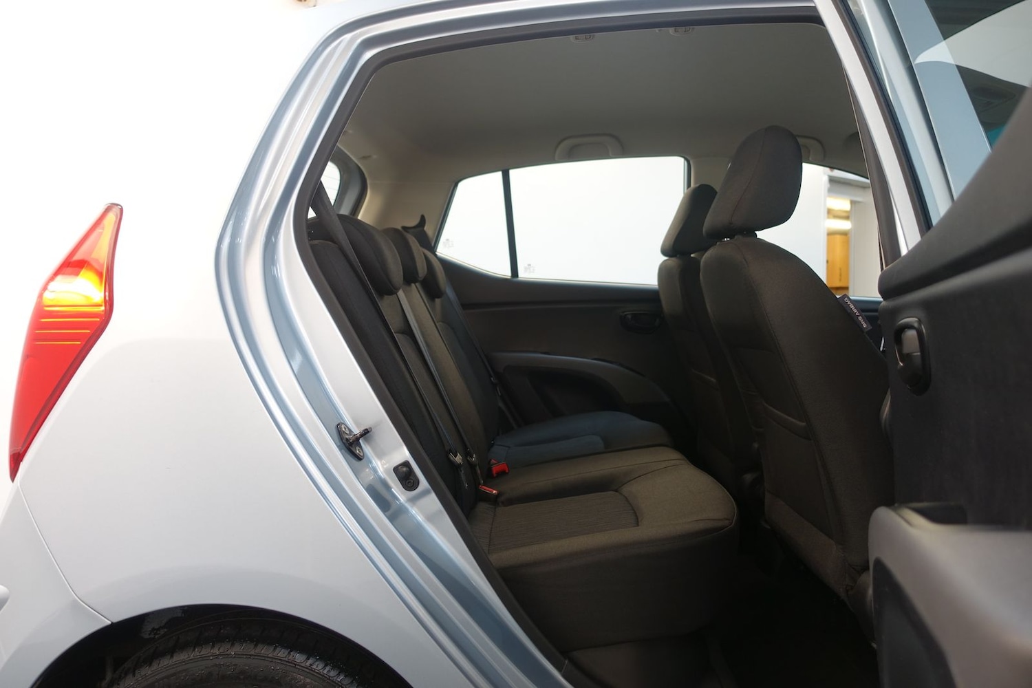Used Hyundai i10 2012 for sale - 76338684: Photo 29